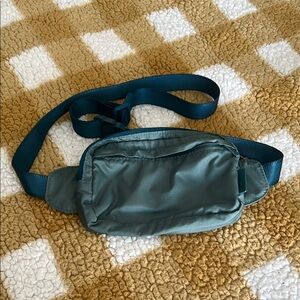 Vera Bradley belt bag